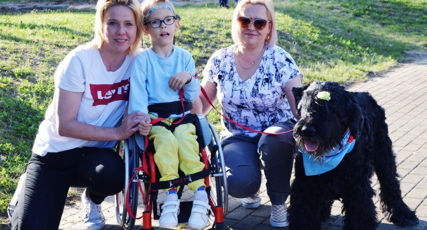 Zdjęcia z pikniku - Dzień Przyjaciela w Zespole Szkół Specjalnych w Wieluniu