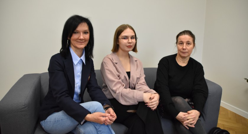 Dumy z dotychczasowych osiągnięć uczniów i nauczycieli II LO nie kryje Renata Tatara, dyrektorka II LO w Wieluniu / fot.: Katarzyna Cieślik 