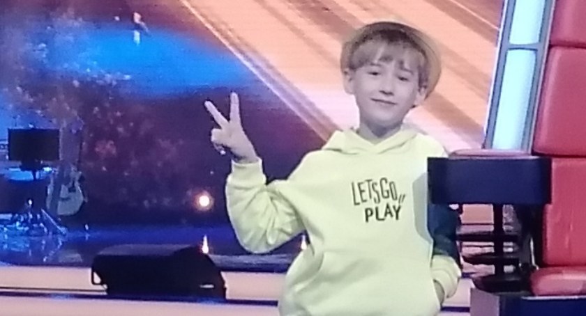 1.	Franek w sobotnim (12 marca) odcinku The Voice Kids zaśpiewał, z niesamowitą energią, utwór ,,Futbol” z repertuaru Maryli Rodowicz fot.: archiwum prywatne