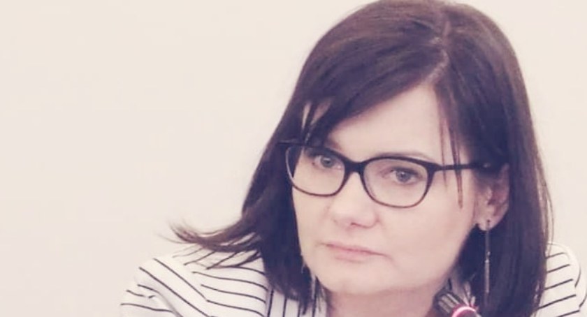 Anna Freus po niespełna roku zrezygnowała z pracy dla burmistrza Pawła Okrasy. I jak widać, chce znów pracować dla władz powiatu  / fot.: Magdalena Lizurej