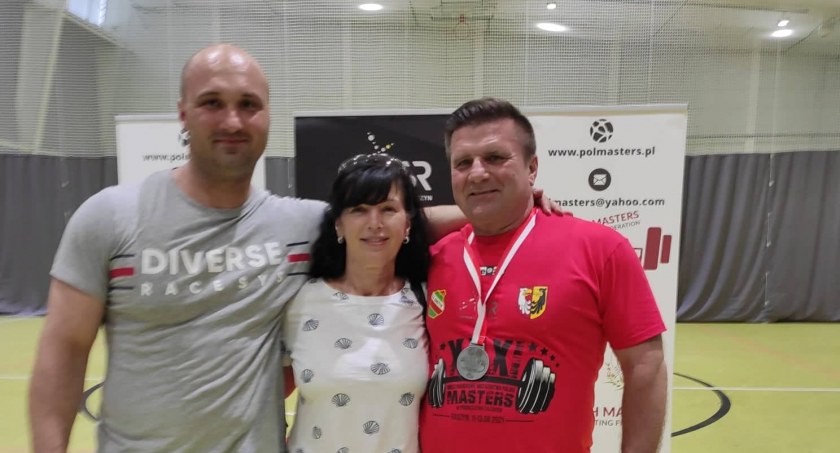 Andrzej Gabryś (od prawej) z żoną Janiną i synem Marcinem 