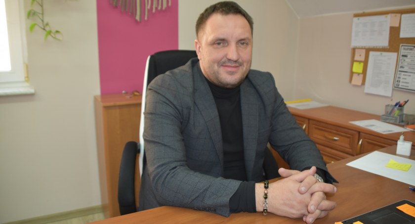 Tomasz Kącki pełniącym obowiązki kierownika ŚDS-u w Strobinie będzie do końca 2022 r.  fot.: Katarzyna Cieślik 