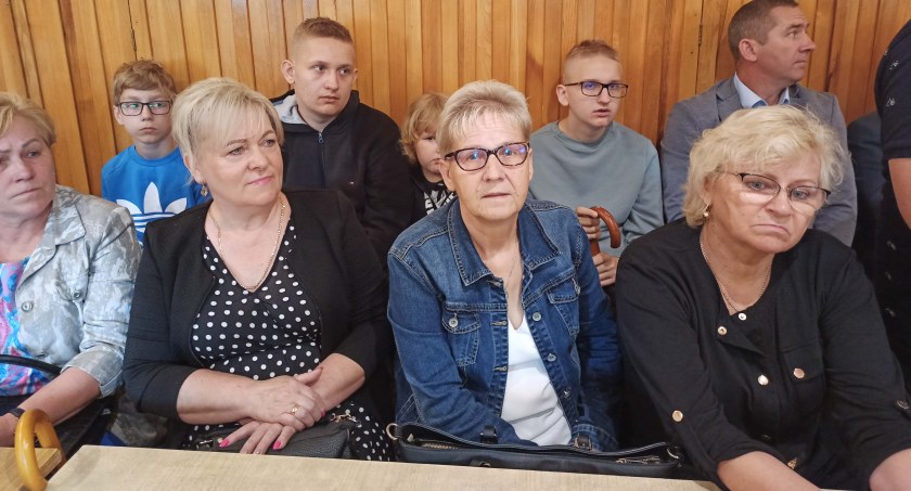 fot.: Magdalena Lizurej, sołtysi z powiatu pajęczańskiego spotkali się z marszałkiem 