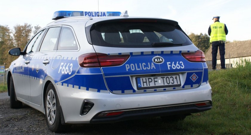 Mimo ciągłych apeli policji o zachowanie rozsądku i ostrożności na drogach, niektórzy z kierujących pojazdami nie stosują się do tego  fot.: KPP w Wieluniu 