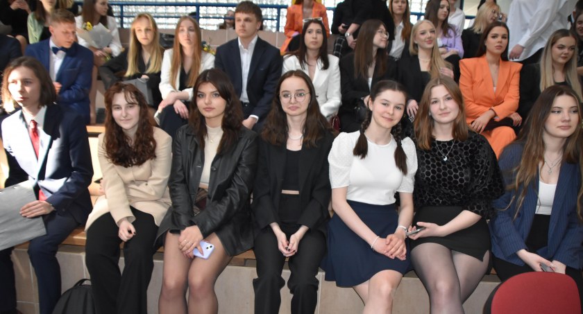 Tegoroczni absolwenci I LO w Wieluniu podkreślają, że na ,,Odrze” przede wszystkim zawarli wiele nowych znajomości fot.: Katarzyna Cieślik