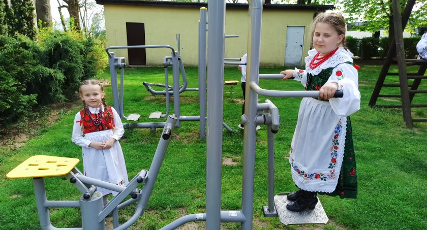 6 i 7 maja odbył się w Ostrówku Międzypowiatowy Przegląd Zespołów Śpiewaczych. Wzięło w nim udział w sumie prawie 300 osób fot.: Magdalena Lizurej