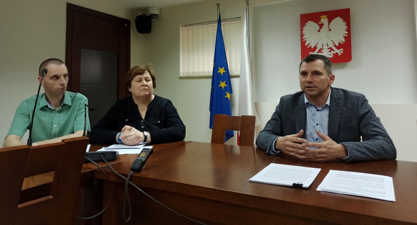 Burmistrz Pajęczna, Piotr Mielczarek, pod koniec kwietnia obwieścił swoją negatywną decyzję dla podwyższenia rzędnych składowiska Eko-Regionu  fot.: Magdalena Lizurej