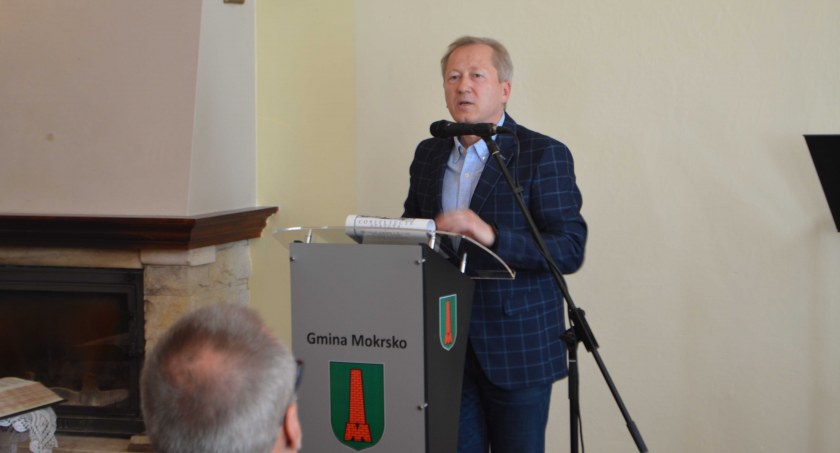 Głównym punktem spotkania były prelekcje. Pierwszą z nich miał Jan Książek, dyrektor Muzeum Ziemi Wieluńskiej  fot.: Elżbieta Wodecka  