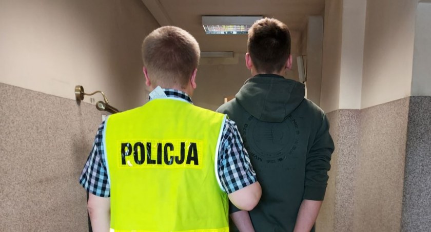 23-latek usłyszał zarzut usiłowania wymuszenia rozbójniczego. Grozi mu do 10 lat więzienia fot.: KPP Wieluń 