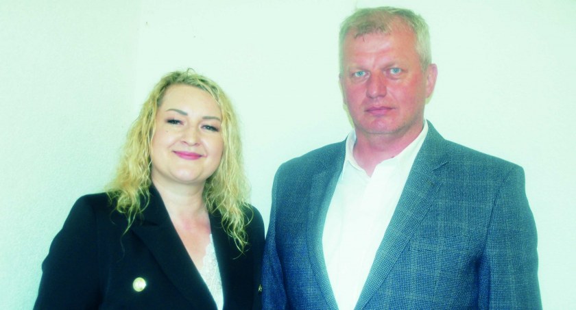 Inicjatorzy spotkania radni gminy Osjaków – Sylwia Walczak i Roman Wróbel fot.: Sławomir Rajch