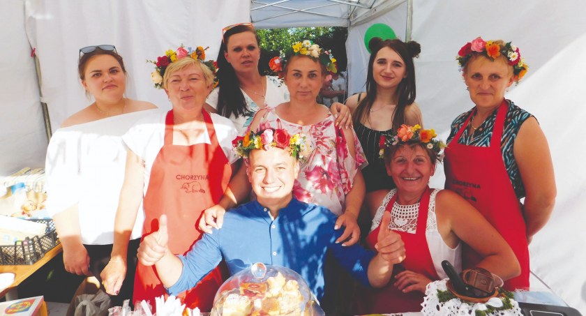 Festyn z okazji Dni Gminy Osjaków przyciągnął na teren przy miejscowym GOK-u tłumy. Na koncertach i podczas występów lokalnych grup bawili się nie tylko tutejsi, ale i sporo przyjezdnych fot.: Magdalena Lizurej