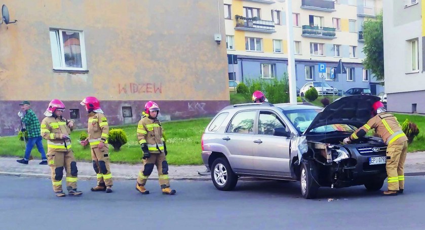 Do kolizji drogowej w Pajęcznie doszło o 4:30 nad ranem fot.: Mariusz Mostowski