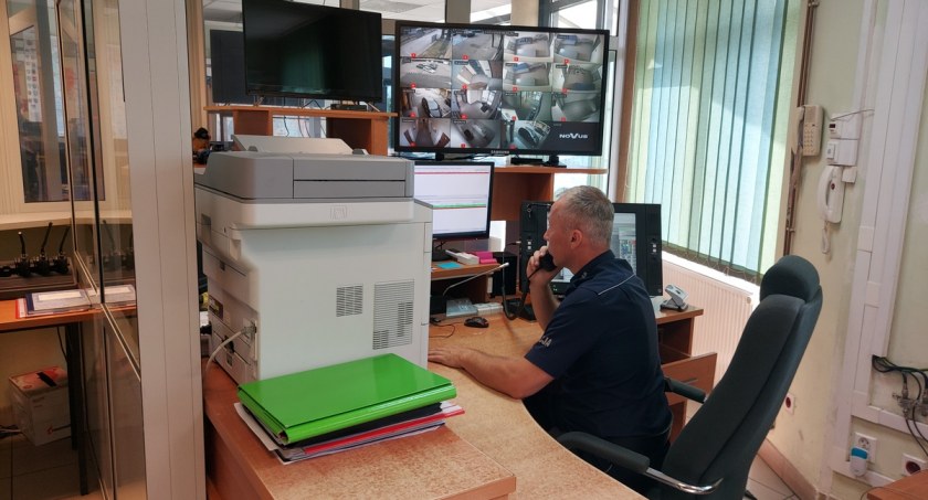 Głupi żart 16-latki spowodował niepotrzebne działania policji/fot.: Komenda Powiatowa Policji w Wieruszowie 