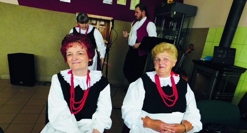  Jankowskie Wolanki uświetniają swoją obecnością niemal każdą uroczystość w gminie. Nie odmawiają również udziału w imprezach charytatywnych fot.: Magdalena Lizurej