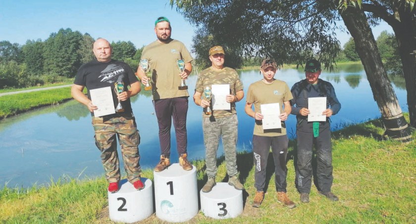 Najlepsi wędkarze zawodów. (I) Jakub Szczepaniak, (II) Dariusz Hałaczkiewicz, (III) Ireneusz Tulejski,  (IV) Hubert Rabenda, (V) Grzegorz Włodarczyk fot. Organizatorzy