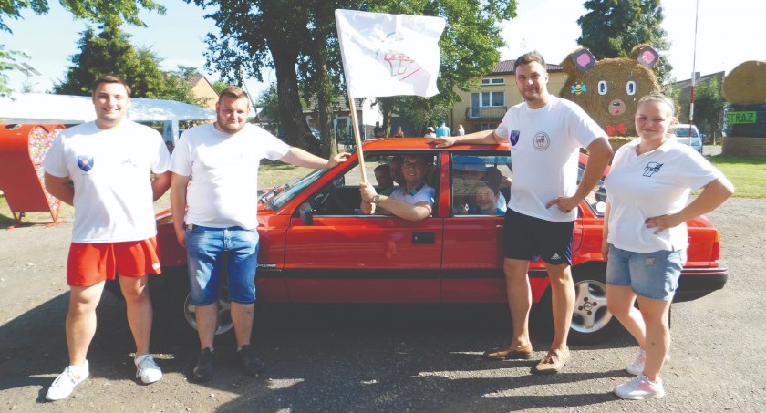  Na frekwencję podczas dożynkowego festynu nie mogli narzekać organizatorzy dożynek w Marzęcicach fot. Magdalena Lizurej