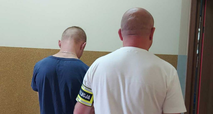 21-letak oraz jego 56-letnia matka mieli w Czastarach nielegalnie uprawić marihuanę fot.: arch. KPP w Wieluniu