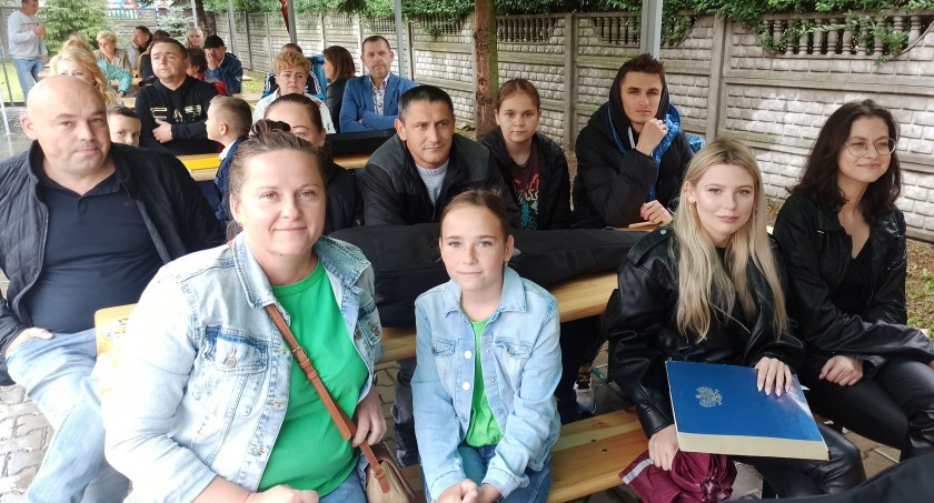 Zdjęcie uczestników festynu w Wierzchlesie/fot.: Magdalena Lizurej