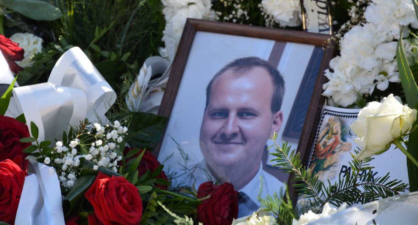 Patryk zostanie na zawsze w pamięci rodziny, bliskich i znajomych. Młody mężczyzna zmarł w skutek wypadku. Spoczął na cmentarzu w Trębaczewie fot.: Grzegorz Boroń fot.: KP PSP w Kępnie