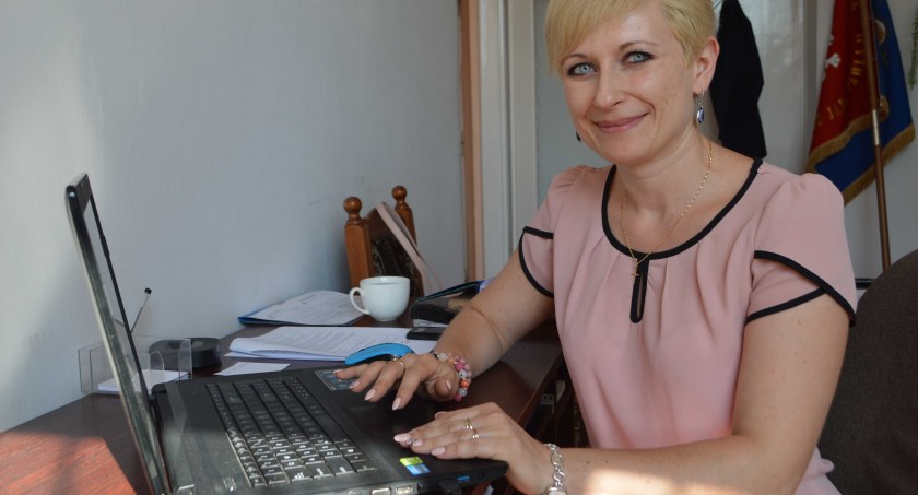 Od 1 września Małgorzata Regiel – Bukowiec jest nowym dyrektorem Szkoły Podstawowej w Toporowie  fot.: Elżbieta Wodecka  
