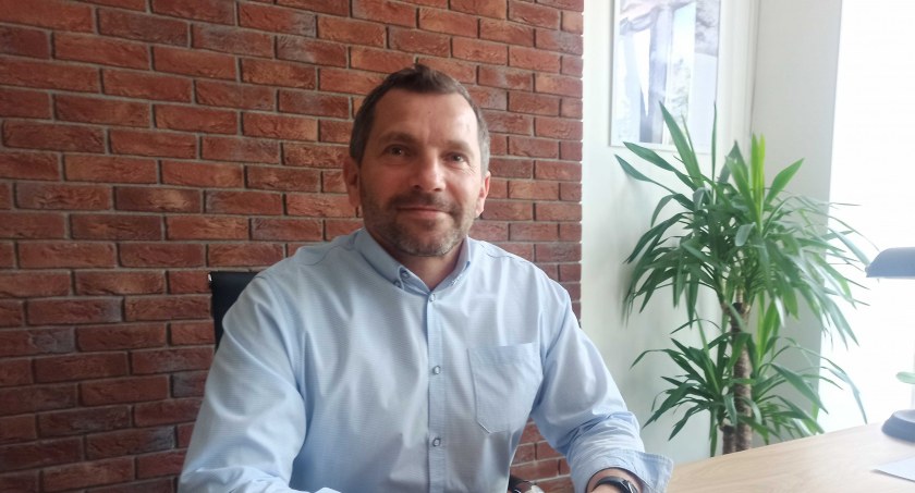 Piotr Mielczarek, burmistrz Pajęczna, przypomina, że gaz zdrożał sześciokrotnie 