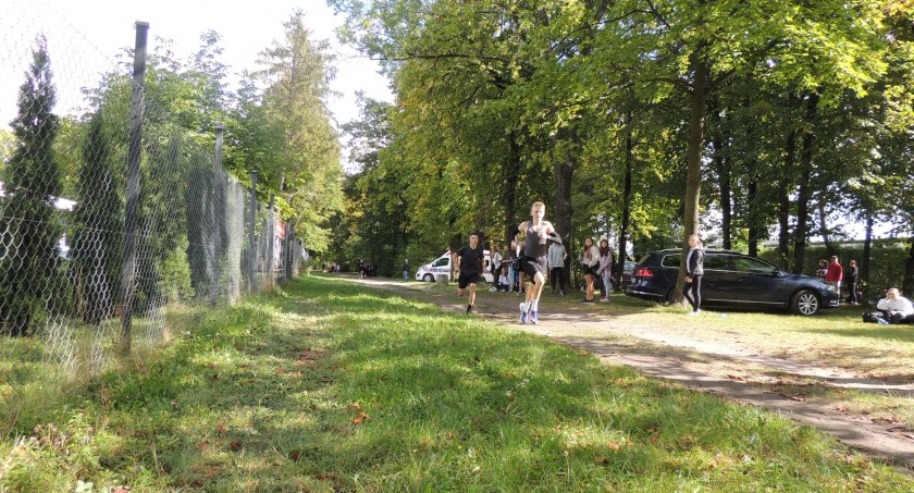 Zmagania na szczeblu powiatowym zdominowali reprezentanci II Liceum Ogólnokształcącego w Wieluniu fot.: PSZS w Wieluniu