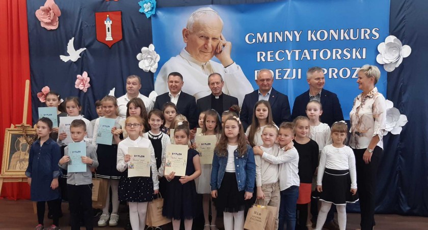 fot.: Szkoła Podstawowa im. Władysława Bełzy w Bieniądzicach