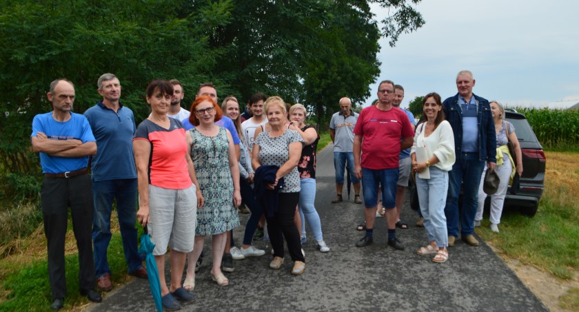 Mieszkańcy Łąkowej i Olewińskiej nie chcą, żeby tory kolejowe przecinały ich ulice/fot.: Ela Wodecka 