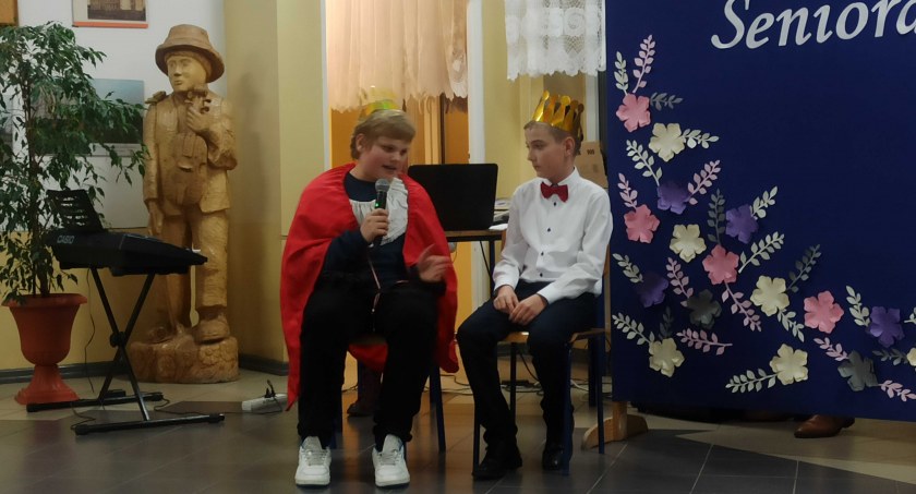 Co roku „Wierzchlesiaki” zapraszają seniorów do zabawy w dniu ich święta Fot.: Magdalena Lizurej