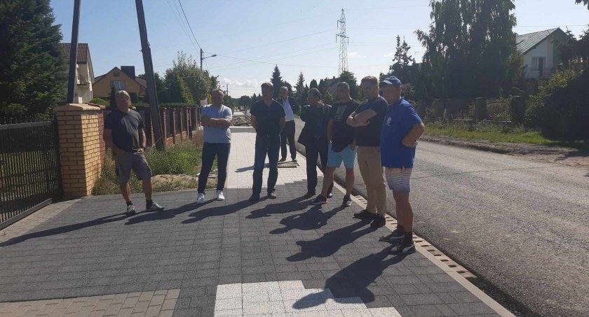 Zdjęcie z drogi w Dylowie Szlacheckim/fot.: arch. Starostwa Powiatowego w Pajęcznie