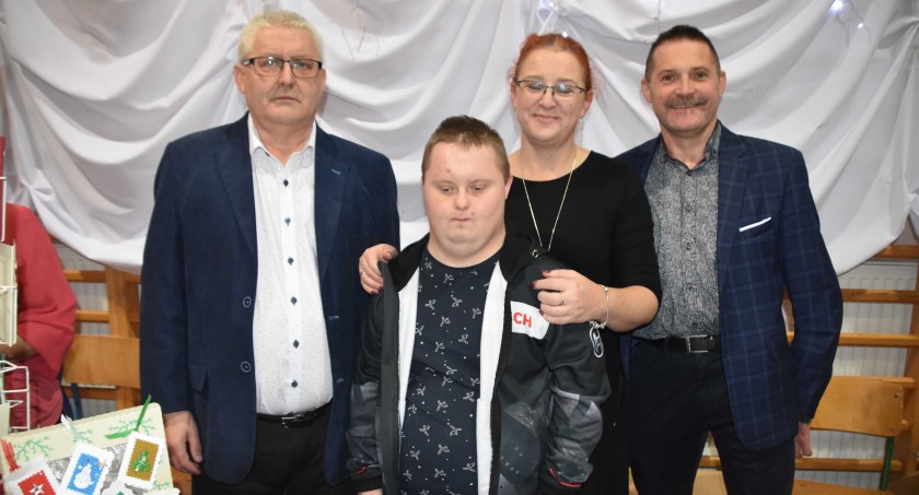 W trakcie kiermaszu przedszkolaki i uczniowie szkoły podstawowej zaprezentowały również swoje umiejętności artystyczne  fot.: Katarzyna Cieślik 
