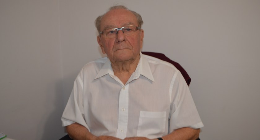 Wojna zabrała mi najpiękniejszy okres życia, jakim jest dzieciństwo - mówi profesor Tadeusz Olejnik/fot.: Ela Wodecka 