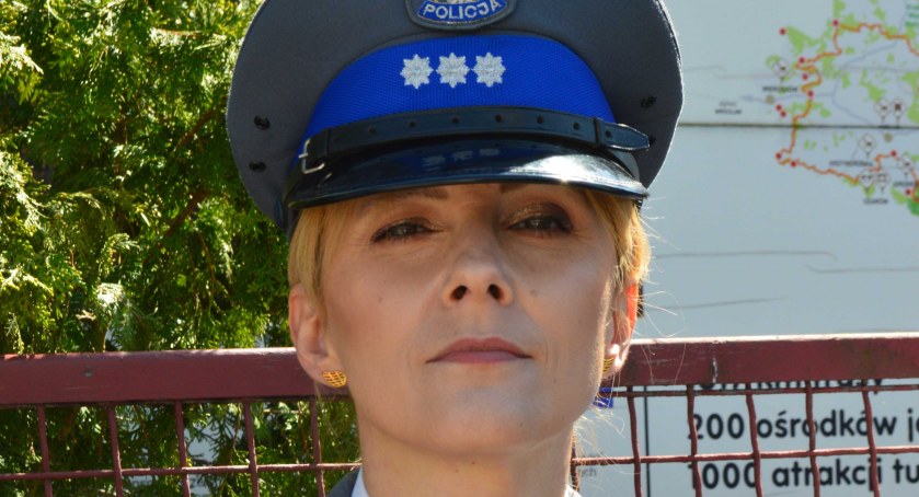 Najpoważniejszymi „grzechami” kierowców są nadmierna prędkość, kierowanie pod wpływem alkoholu i nieprawidłowo wykonywane manewry – mówi asp. sztab. Katarzyna Grela  fot.: Komenda Powiatowa Policji w Wieluniu/ Elżbieta Wodecka  