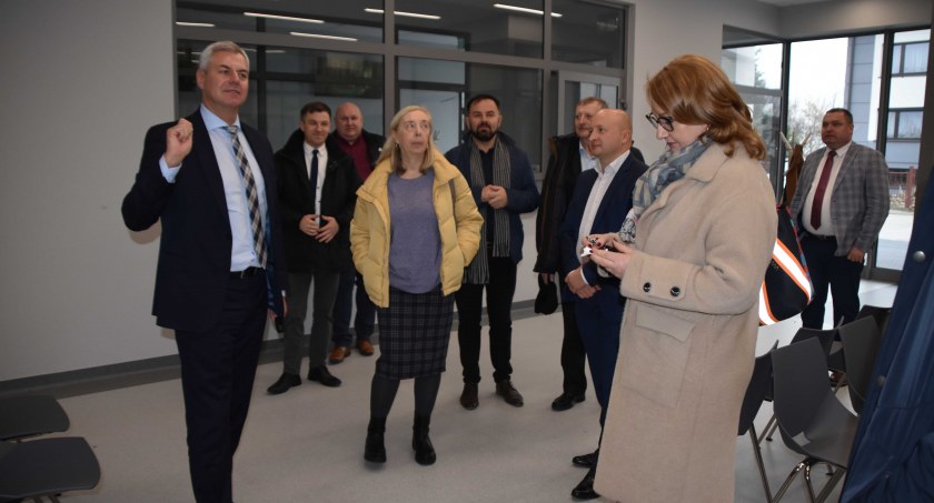 Ostatnią ekologiczną inwestycją w gminie Rząśnia była budowa nowego ośrodka zdrowia w technologii pasywnej fot.: Katarzyna Cieślik 