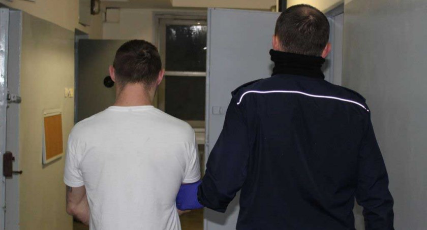 36-latek odpowie za rozbój w sklepie na terenie jednej ze stacji paliwowych fot.: KPP Wieluń 