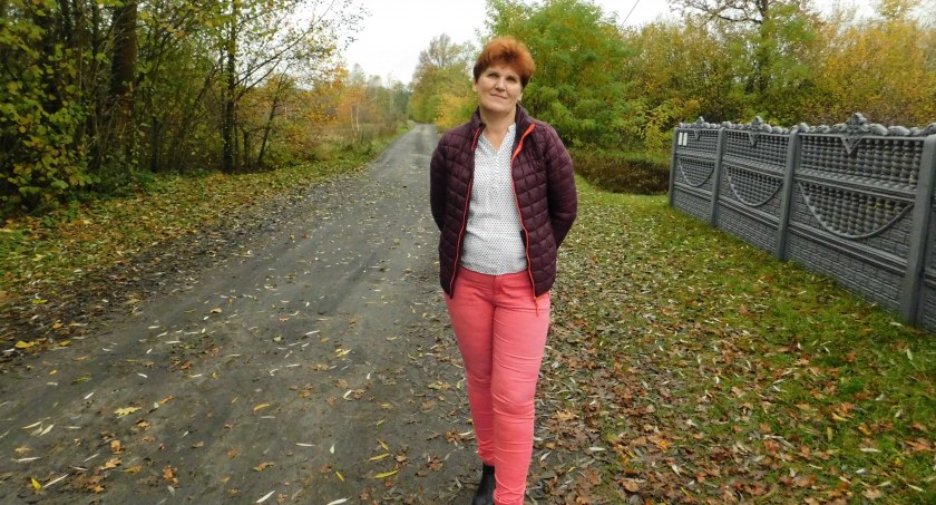 Alicja Słok nie jest formalnie sołtysem. Ten zostanie wybrany na najbliższy zebraniu. Mimo to kieruje sprawami wsi fot.: Magdalena Lizurej