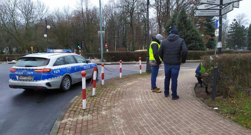 15-latka z rowerem przechodziła na pasach. W wyniku potrącenia z lekkimi obrażeniami trafiła do szpitala fot.: Katarzyna Cieślik