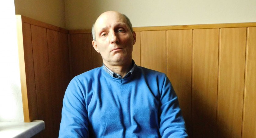 Leszek Janeczek, przewodniczący rady gminy w Pajęcznie cieszy się, że na jego terenie kwitnie demokracja, stąd nie ma pretensji o próbę odwołania, chociaż nie zgadza się z zarzutami pomysłodawców referendum. fot.: Magdalena Lizurej