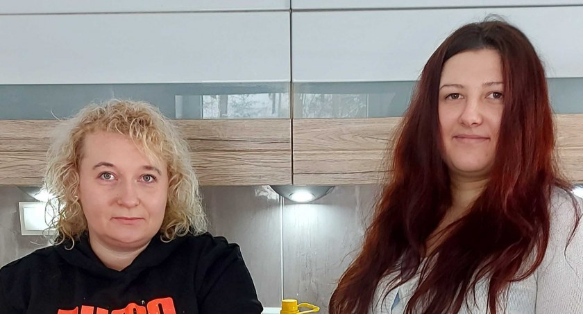 Mamy przedszkolaków z Raciszyna zrobią 600 pączków i ok. 40 paczek faworków. Wcześniej robiły już m.in. ciasto na pierniki, które pociechy same piekły na zajęciach fot.: archiwum prywatne