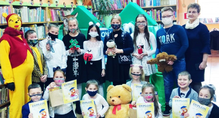 W gronie czytelników maluchy z pierwszej klasy powitał Kubuś Puchatek fot.: archiwum biblioteki