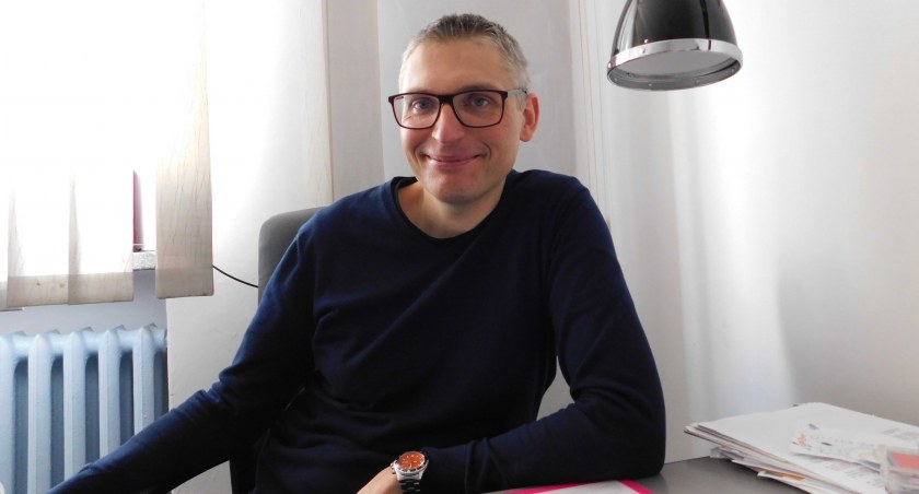 Wojciech Ordon, dyrektor medyczny wieluńskiego szpitala, uważa, że powrót do życia sprzed pandemii to wypadkowa kierunku, w którym wirus będzie mutował i dostępności do szczepionek fot.: Magdalena Lizurej