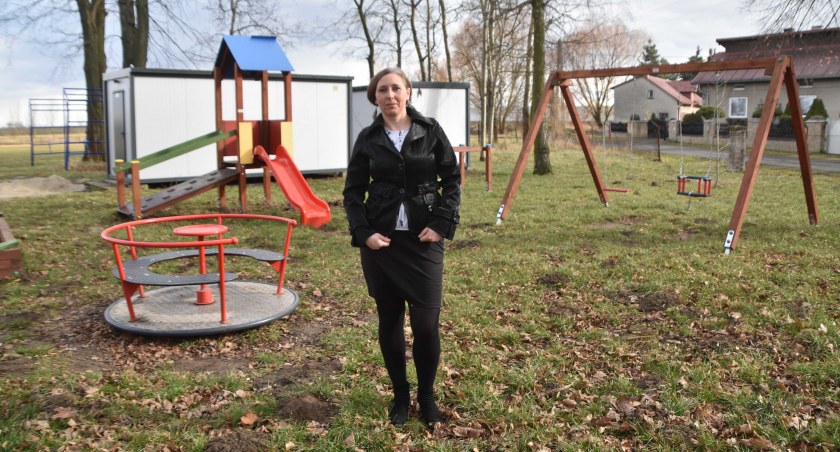 Agnieszka Falis przyznaje, że w Stawie jest już plac zabaw dla dzieci, siłownia napowietrzna dla młodzieży i dorosłych, dlatego teraz chciałaby stworzyć coś dla starszych mieszkańców fot.: Katarzyna Cieślik