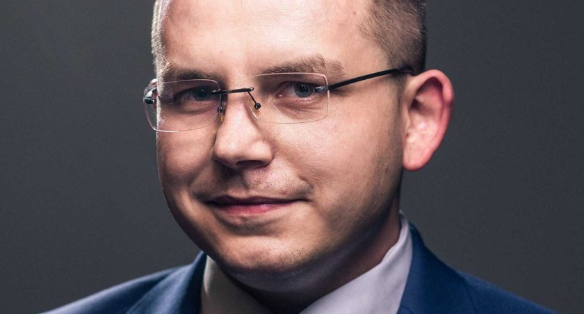 Paweł Rychlik , poseł z Wielunia, zaproponował zmiany ustawy o zwalczaniu chorób zakaźnych. Nowelizację ustawy sejm przyjął w poniedziałek, 29 marca fot.: archiwum prywatne