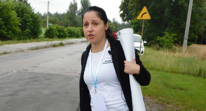 Sołtyska Dylowa Szlacheckiego, Kamila Krzak-Sojda zwróciła się do radnych, aby nie głosowali za podwyżką opłat za odbiór odpadów. Chce też większej ulgi na kompostowniki fot.: Magdalena Lizurej