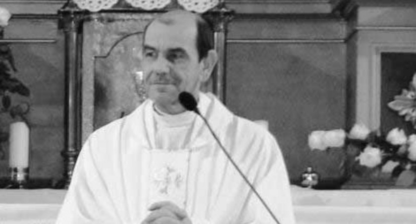 Ks. kan. Łucjan Szeliga w poniedziałek spoczął na cmentarzu w rodzinnym Radzionkowie. W niedzielę żegnali go parafianie, którym posługiwał przez ostatnie 23 lata fot.: Magdalena Lizurej