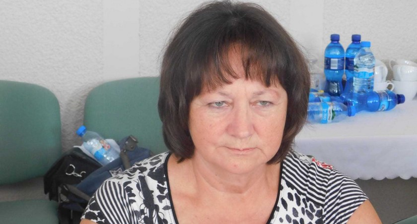 Radna Elżbieta Kiczka poruszyła na sesji temat poszerzenia drogi szutrowej z Wróblewa na Jasną Górę  fot.: Elżbieta Wodecka 