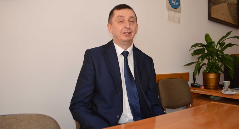 - Chcielibyśmy, aby glinianki stały się zbiornikiem retencyjnym, przeciwpożarowym i miejscem rekreacji – mówi wójt Leszek Gierczyk fot.: Elżbieta Wodecka 