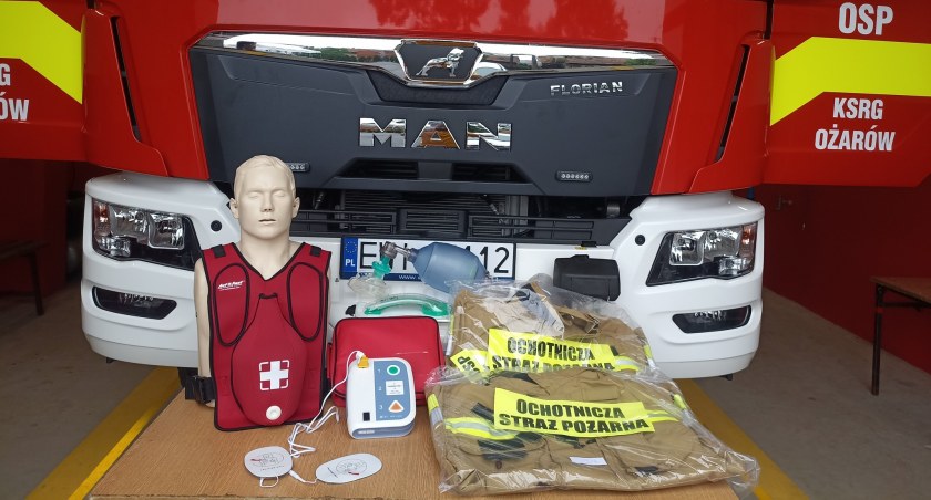 Na zdjęciu sprzęt, z którego będą mogli skorzystać uczestnicy środowego szkolenia / Fot. Facebook / OSP KSRG Ożarów