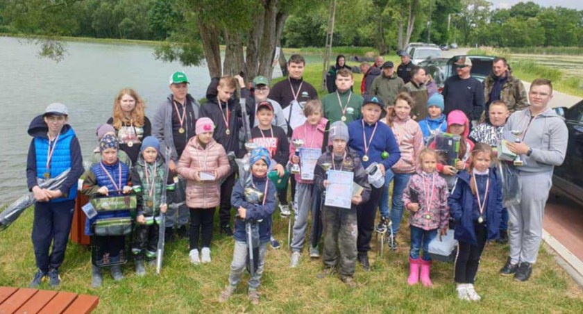Wędkarski Dzień Dziecka mimo nieciekawej pogody z pewnością był dla dzieci i ich opiekunów miłą odskocznią od codzienności fot.: archiwum stowarzyszenia