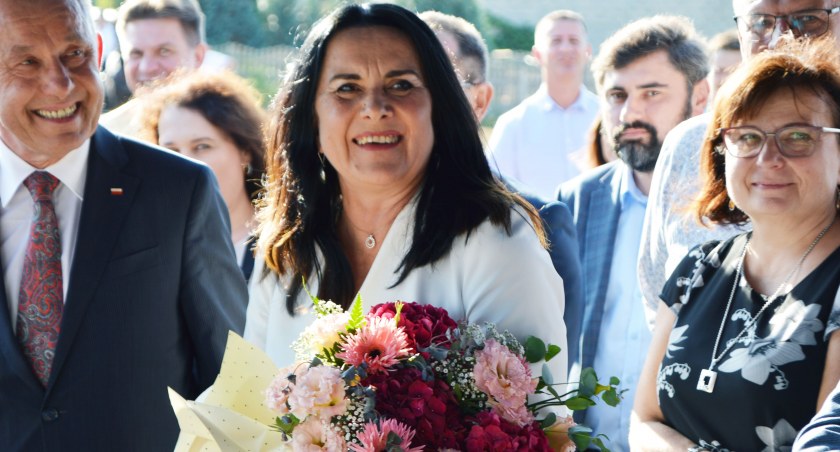 Zdjęcia z otwarcia drogi - Najwięcej gratulacji, kwiatów i podziękować odebrała z rąk samorządowców i mieszkańców poseł Beata Mateusiak-Pielucha